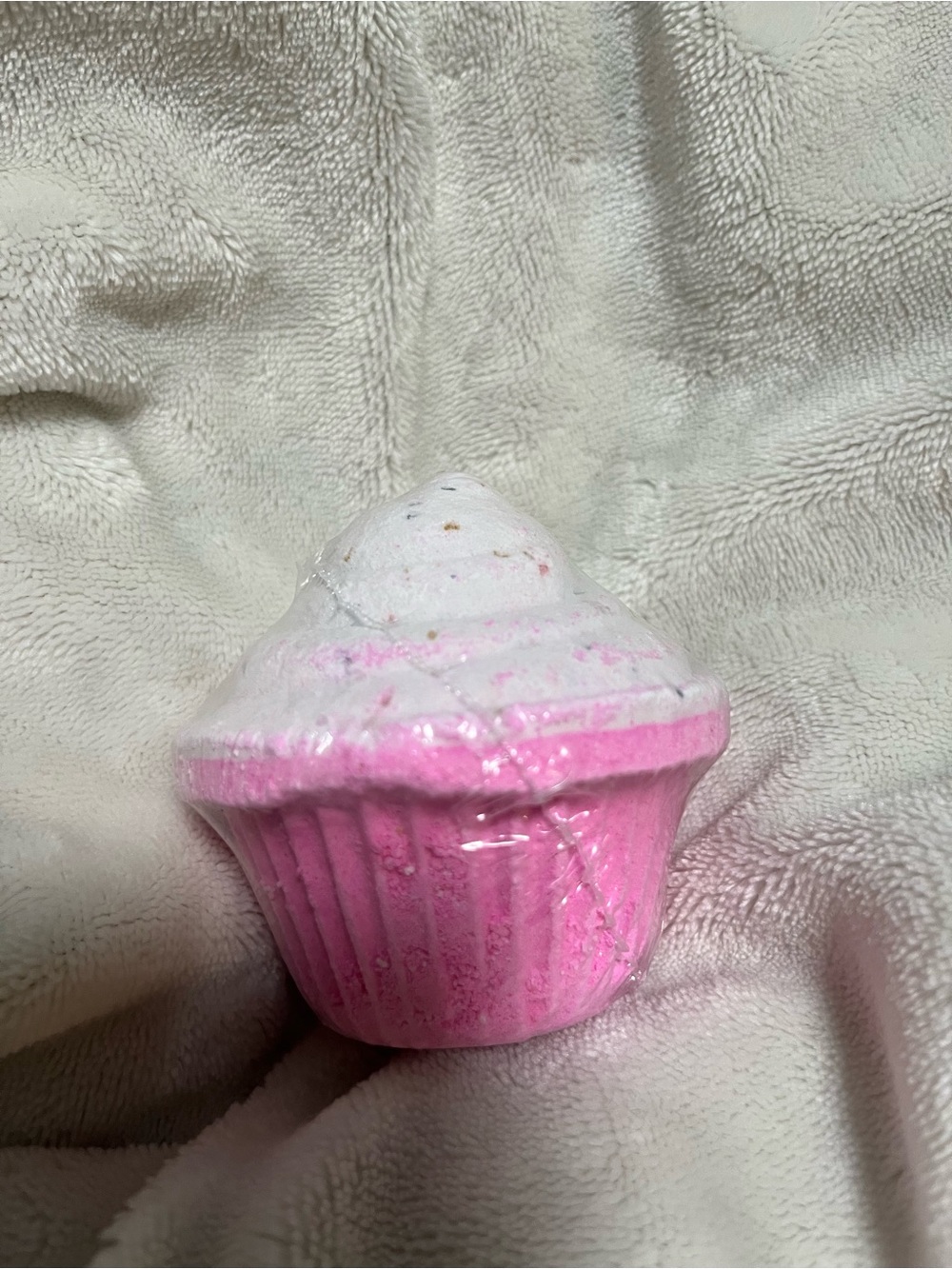 Pink & White Cupcake Bath Bomb - Luxurious Fizzy Soak Bath and body works